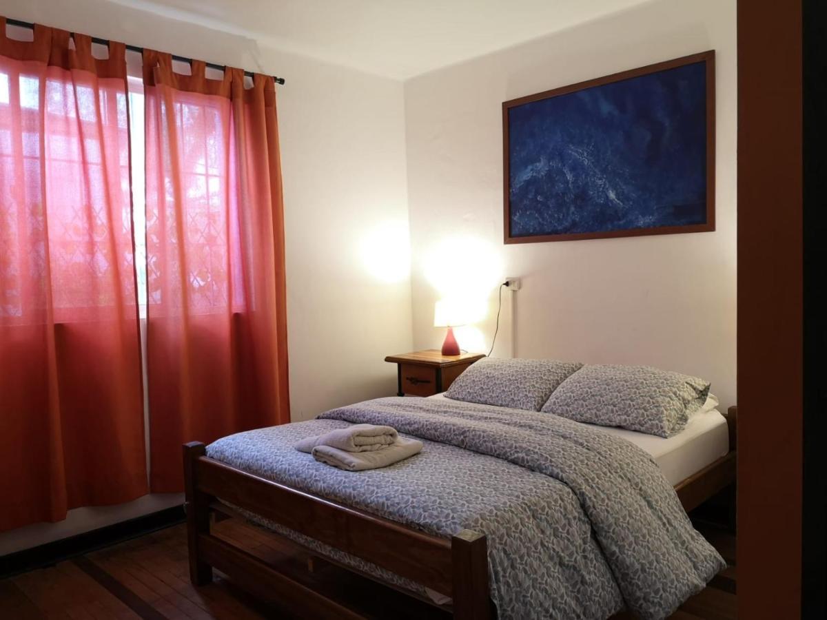 Hostal Vitalia سانتياغو المظهر الخارجي الصورة