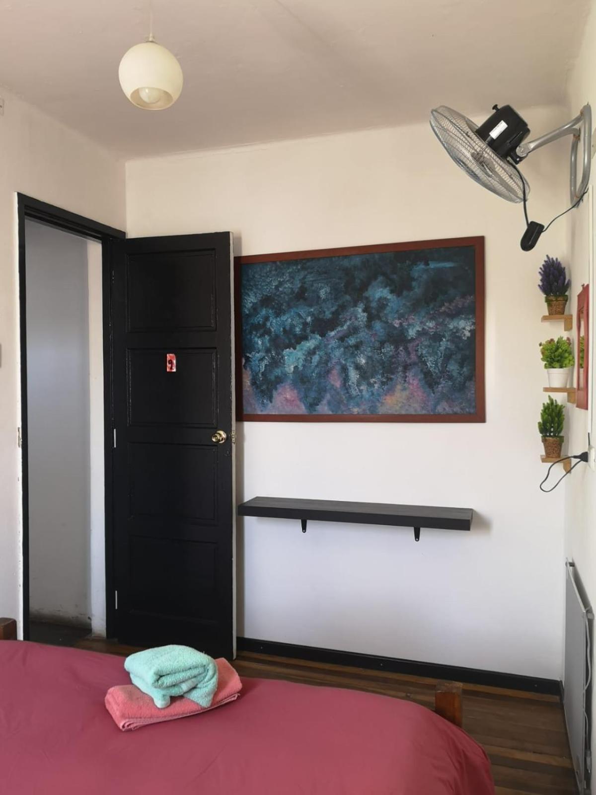 Hostal Vitalia سانتياغو المظهر الخارجي الصورة