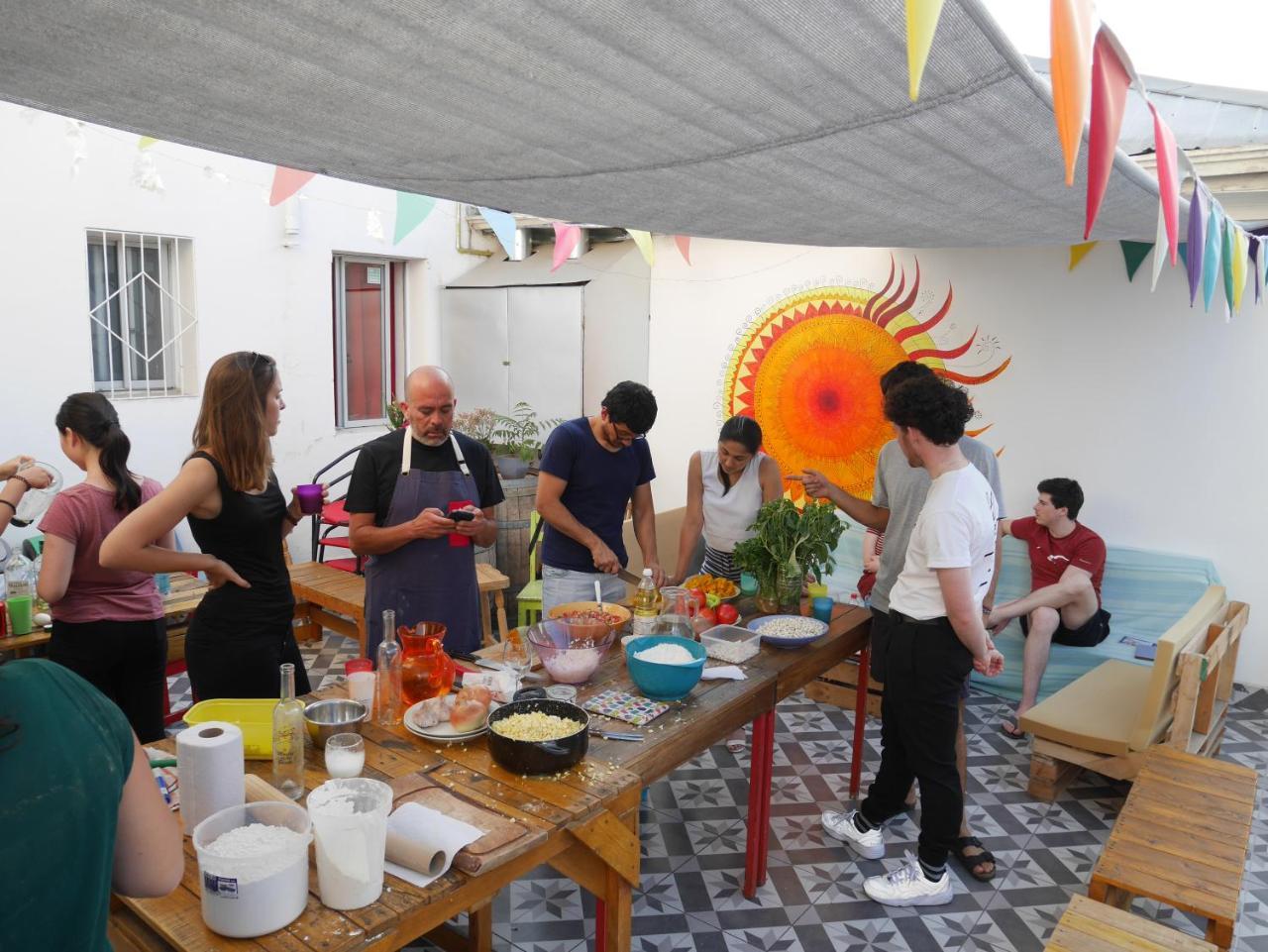 Hostal Vitalia سانتياغو المظهر الخارجي الصورة